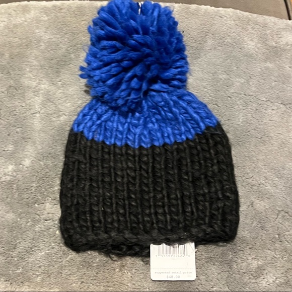 Free People Cozy Up Color Block Blue Black Pom Beanie Knit Winter Hat - Picture 2 of 7